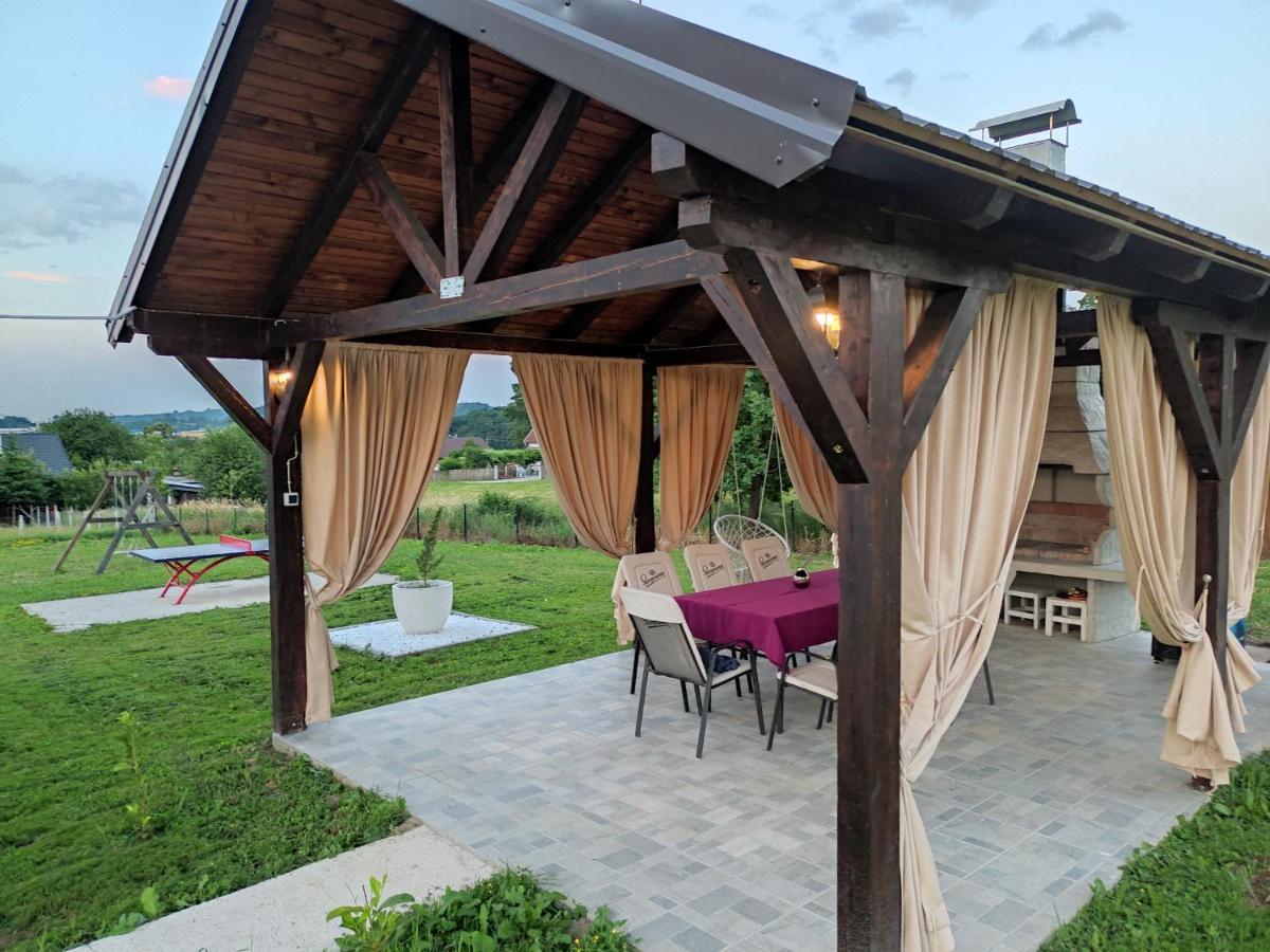 Guest House Pin Laktasi Exterior photo